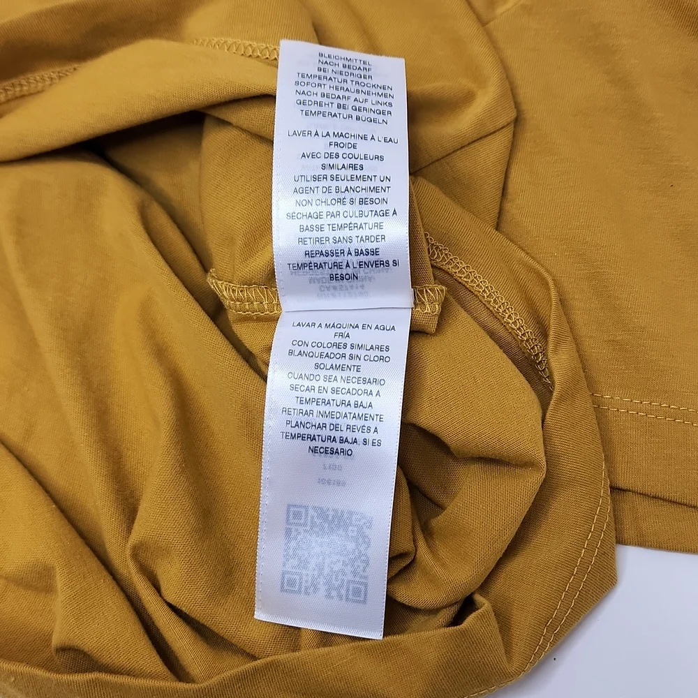 TRUE RELIGION ANTIQUE GOLD TSHIRT XL